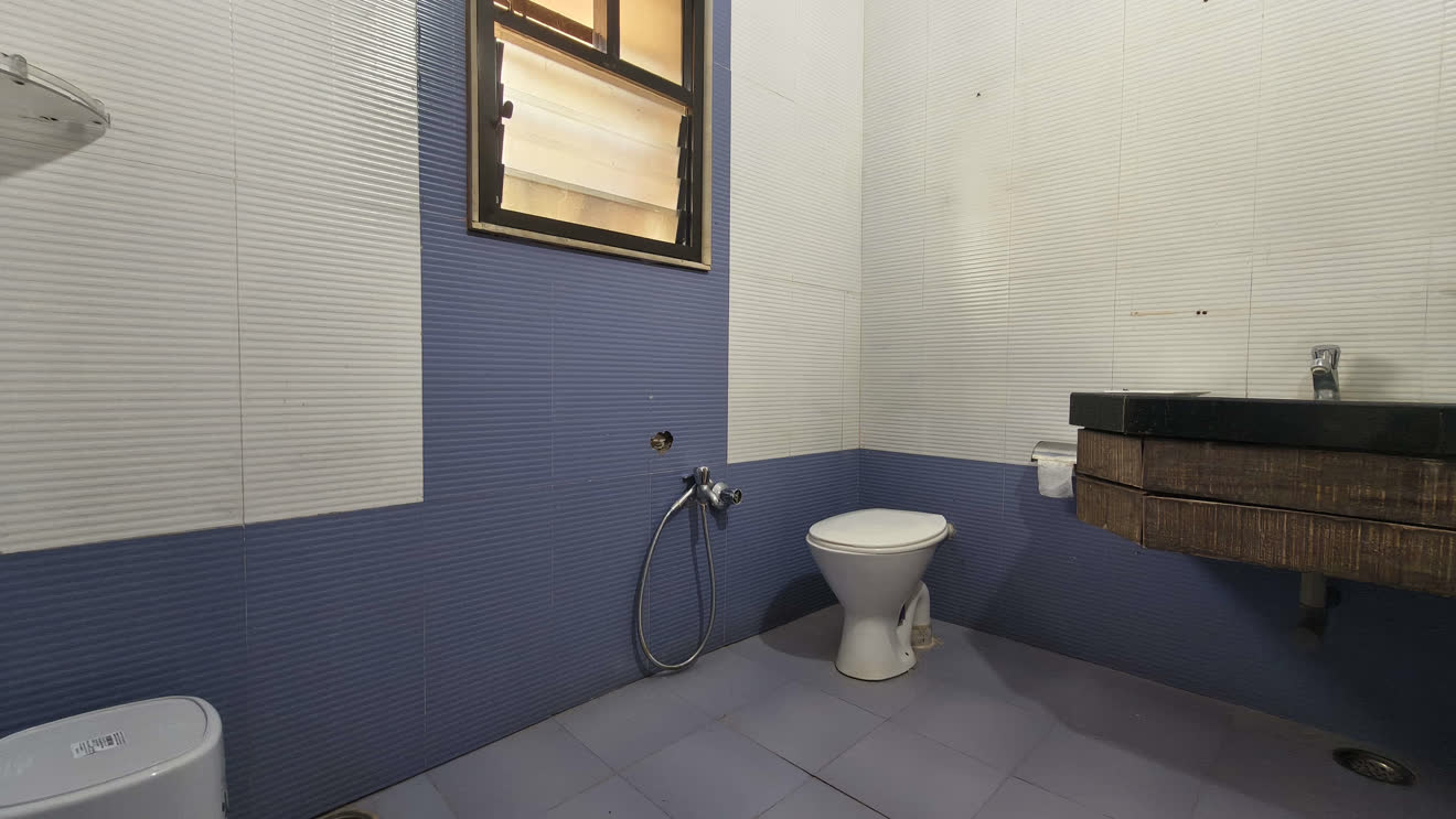 Deluxe Suite 4
