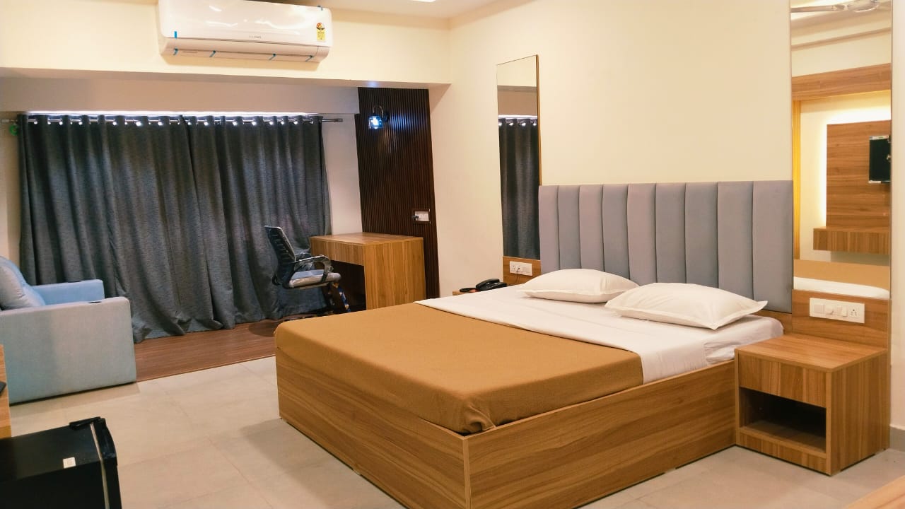 Executive Room AC 2