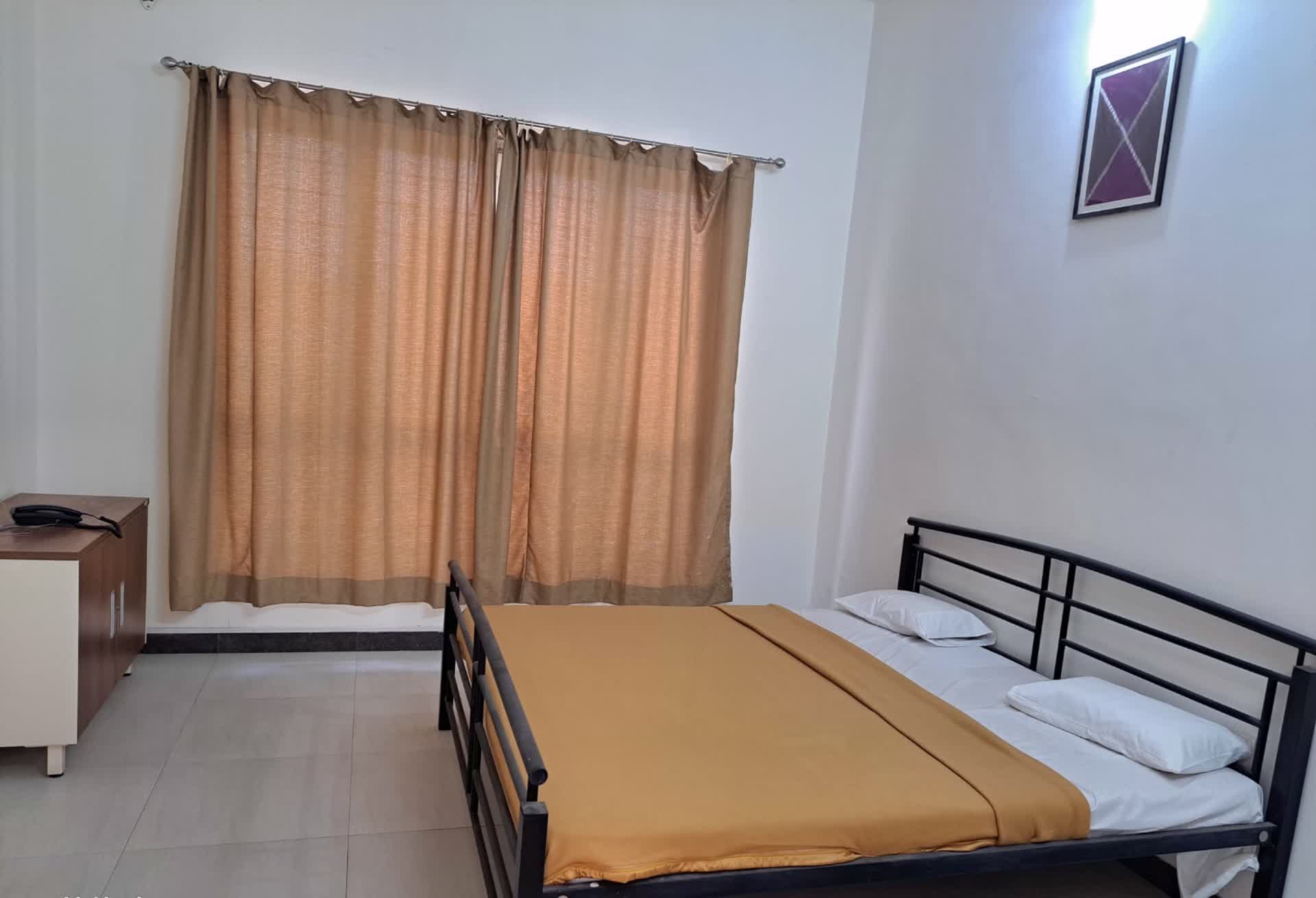 Double Bed (Non AC)